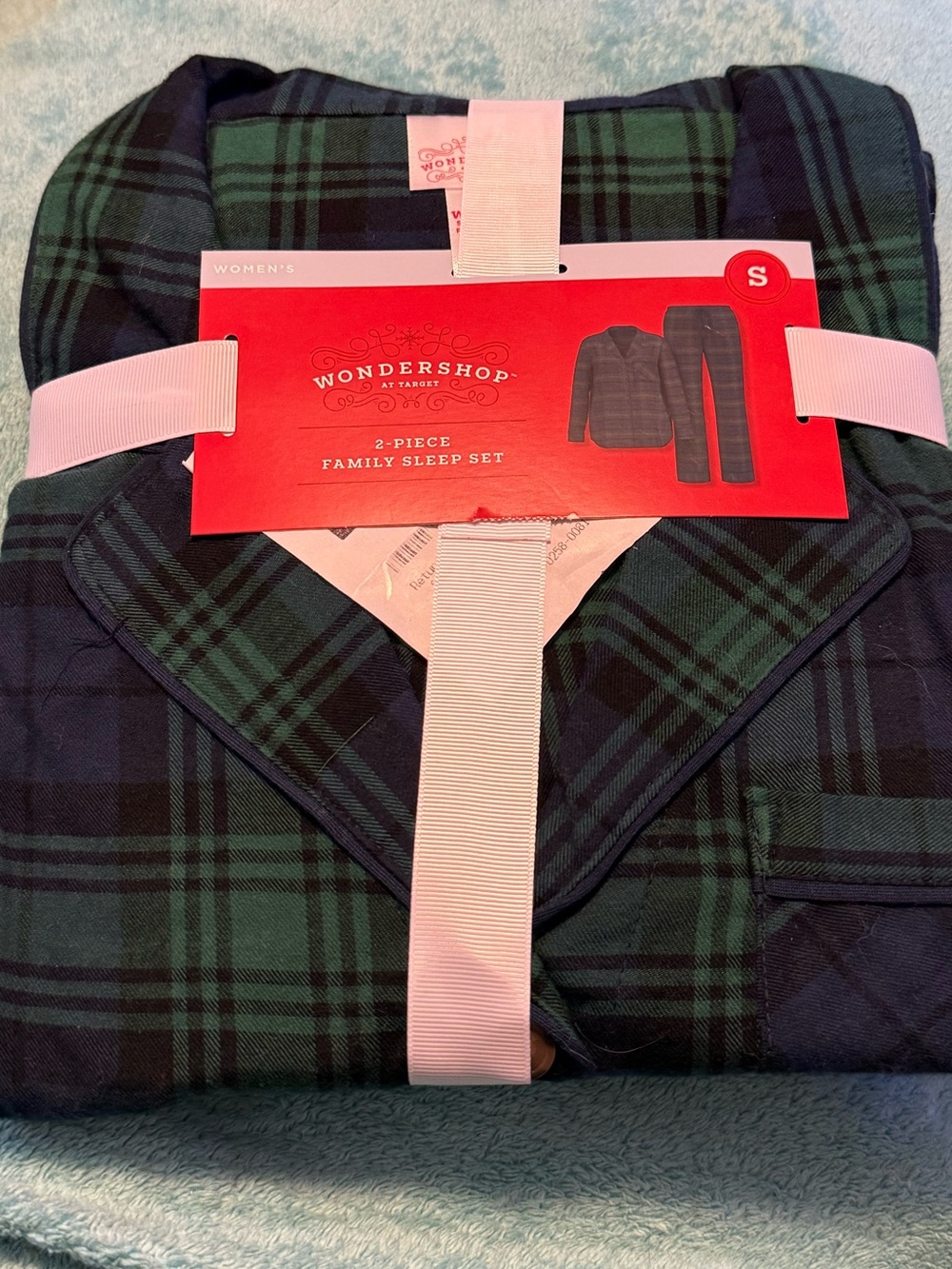 Wondershop Women's Navy & Green Plaid Pajama Set